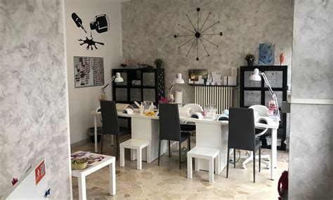 Beauty Center Antonella, Via Giosuè Carducci, 39, Crevalcore。